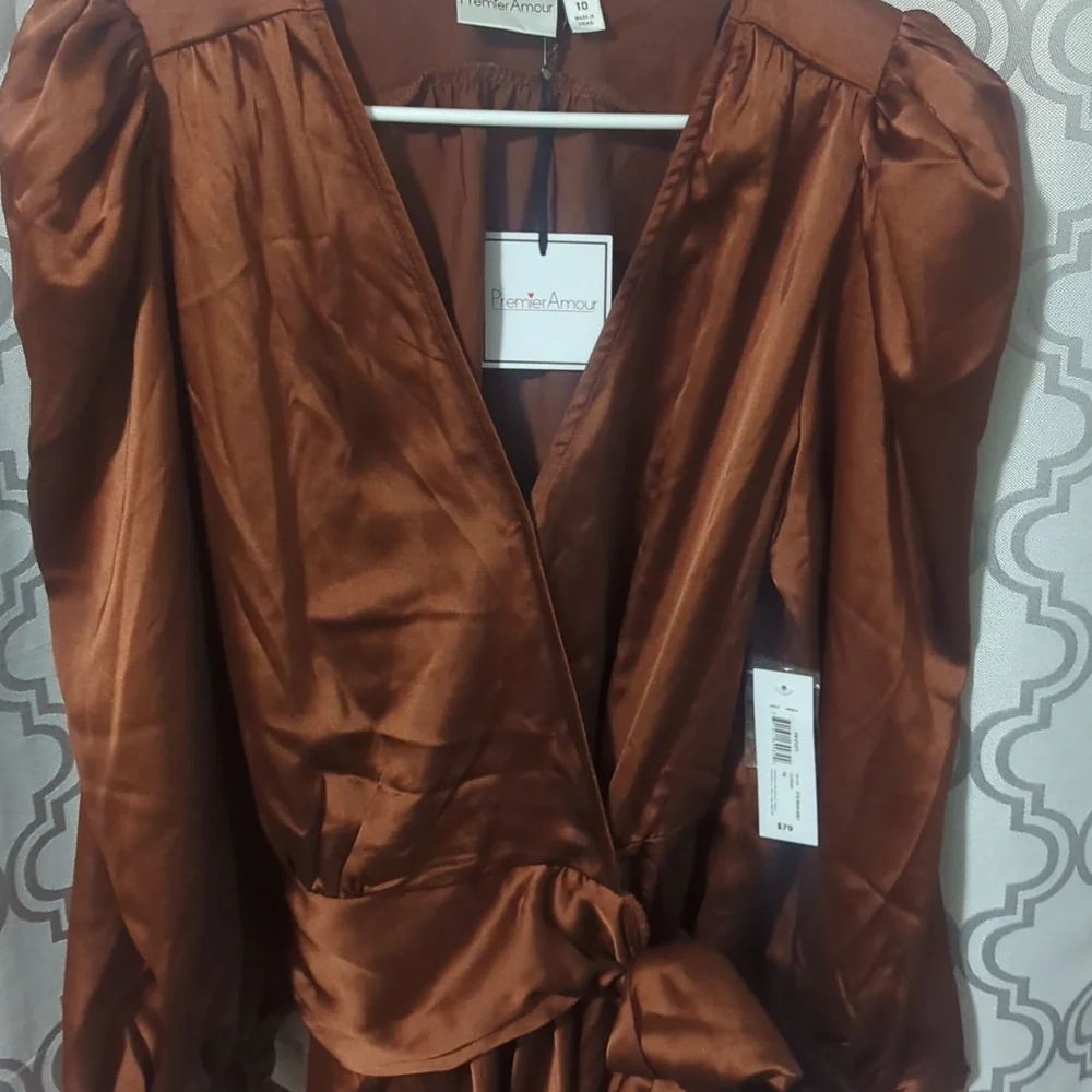 Dress - Picture 2 of 4